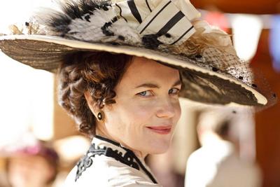 Image from Downton Abbey Season 1: Elizabeth McGovern as Cora, Countess of Grantham © Carnival Film & Television Limited 2010 for MASTERPIECE 