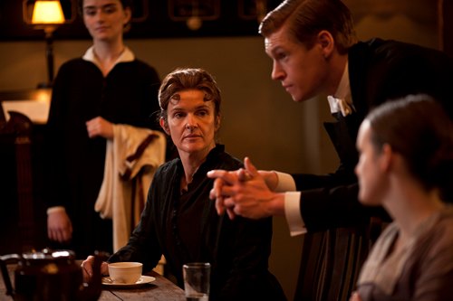 Downton Abbey Season 3 Episode 3: Miss O'Brien and Alfred