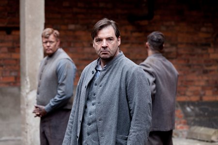 Downton Abbey Season 3 Episode 5: Mr. Bates in prison